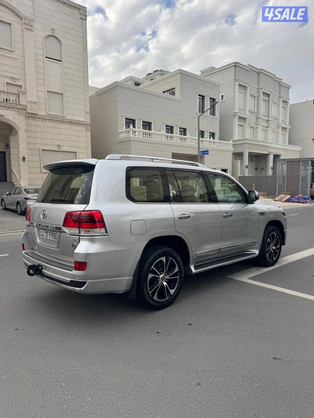 لاند كروزر 2020 قراند تورنق1