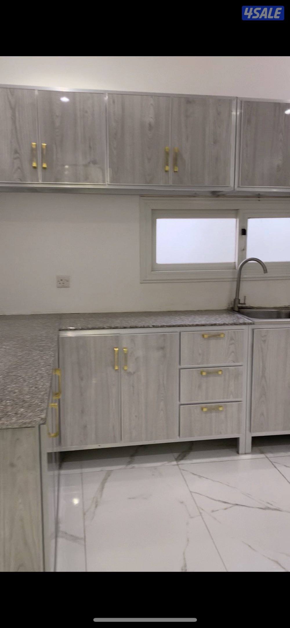 شقة واسعة راقية كبيرة شبه دور، الدور 2 .4