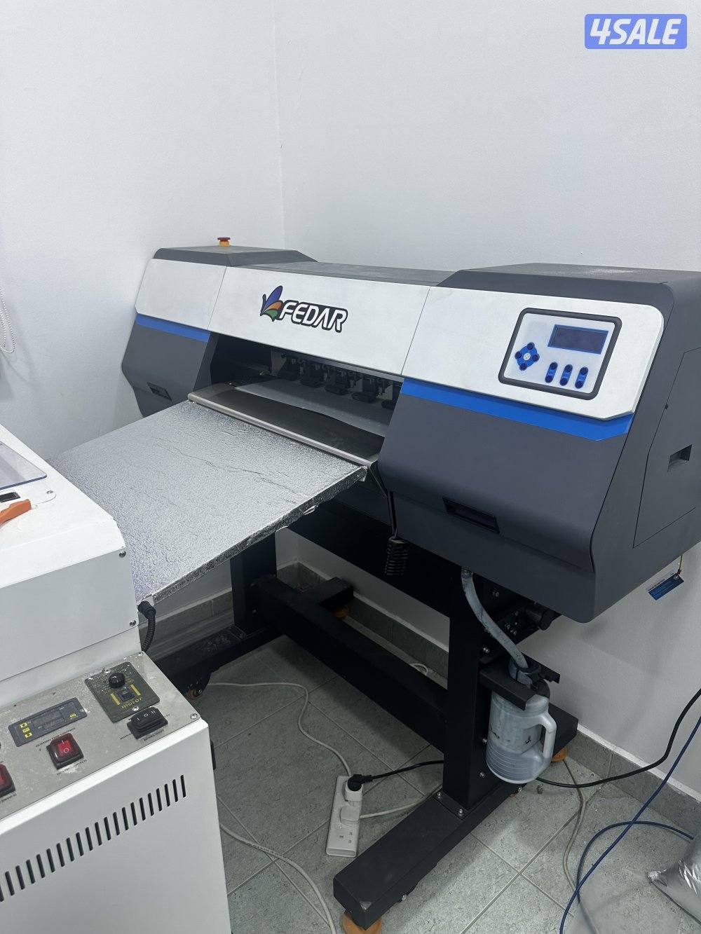 طابعة للتيشيرتات بحالة جيدة ماركة Fedar1