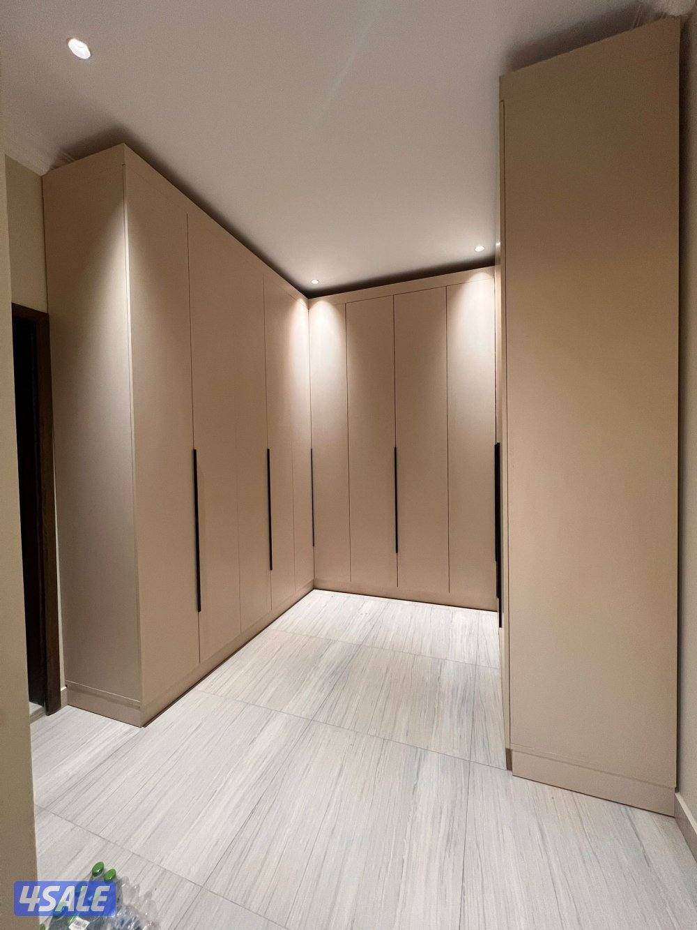 نجار     صباغ          باكستاني2