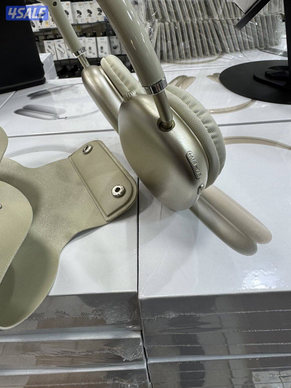 سماعات كوبي ايربودز ماكس + توصيل مجاني وكفاله سنه0