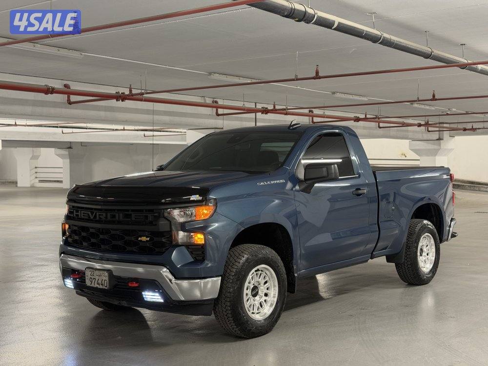 سلفرادو موديل 2024 عداد 23 الف KM صبغ الوكاله تحت الكفاله نقبل تثمين0