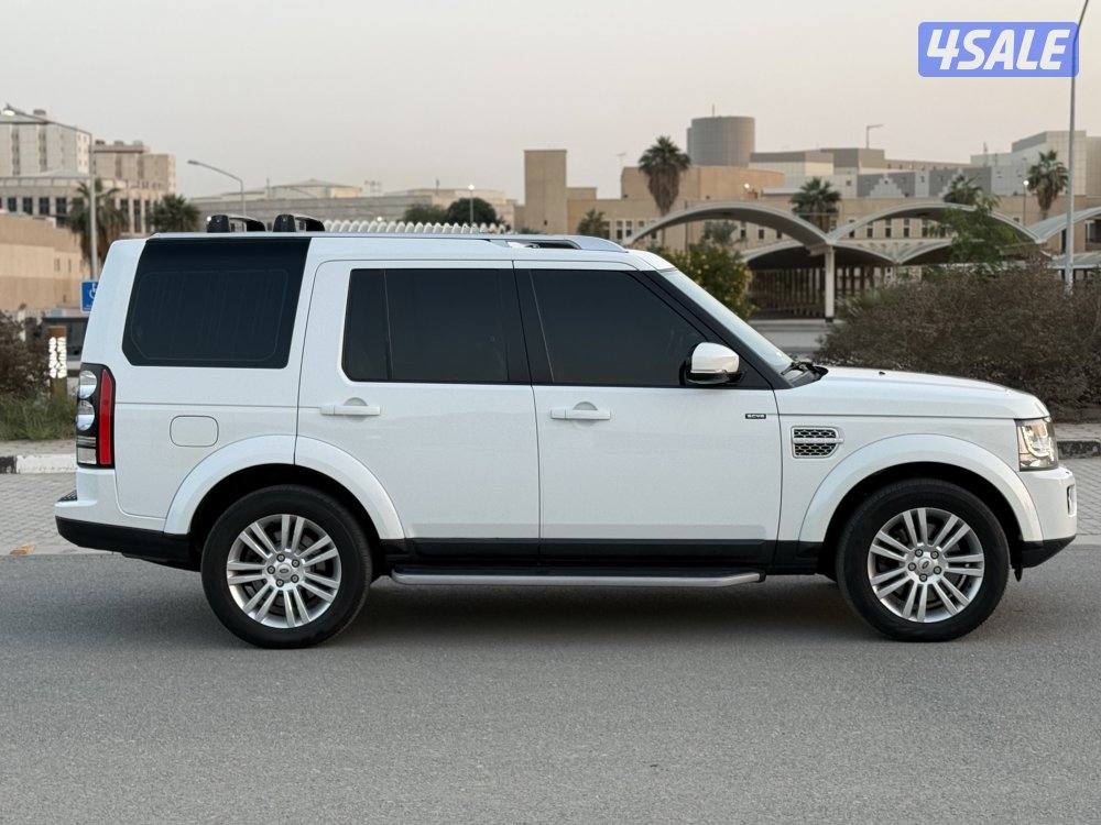 لاند روفر LR43