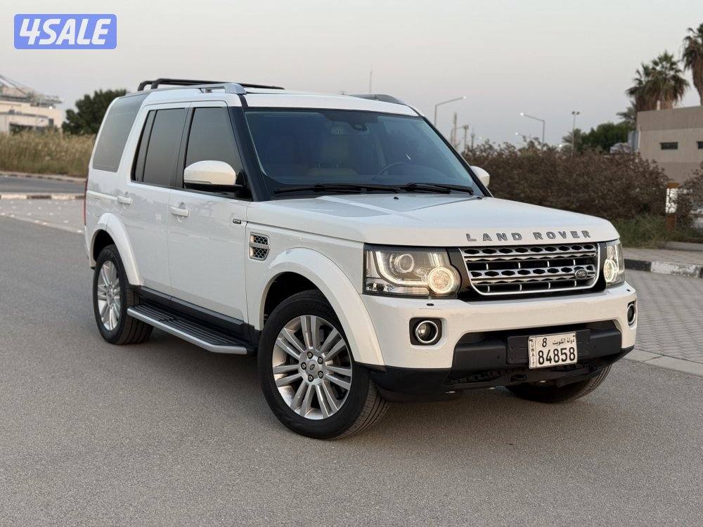 لاند روفر LR42