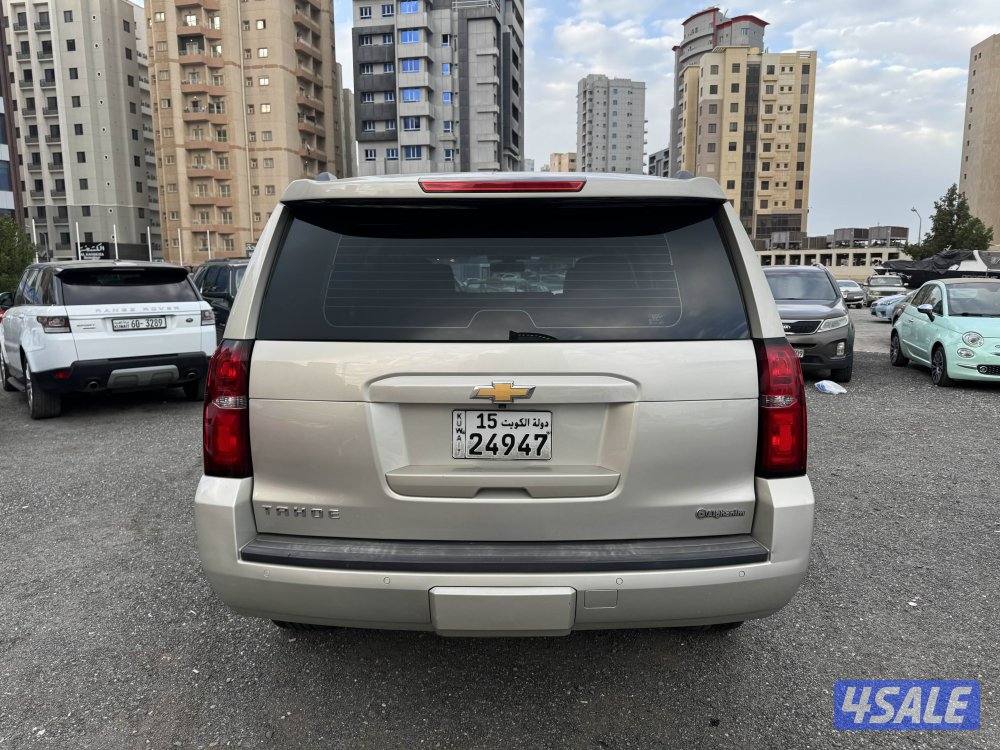 للبيع تاهو موديل 2017 دبل قير عداد ١٣٦7