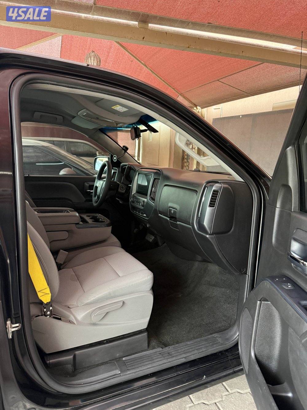 سلفرادو موديل 2017 حجم 1500 ماشي 250 الف3