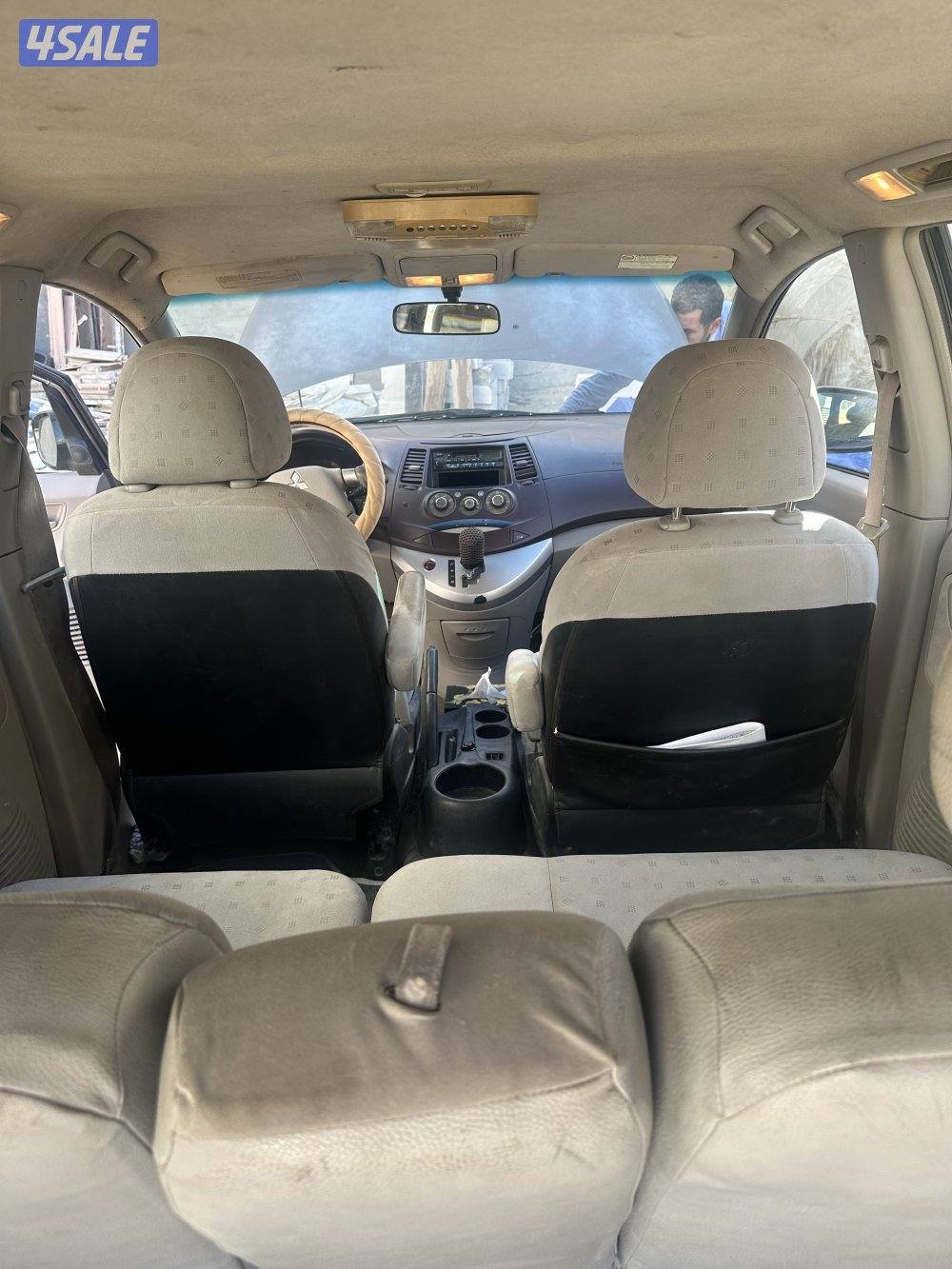 للبيع فان متسوبيشي والسعر قابل للمساومه1