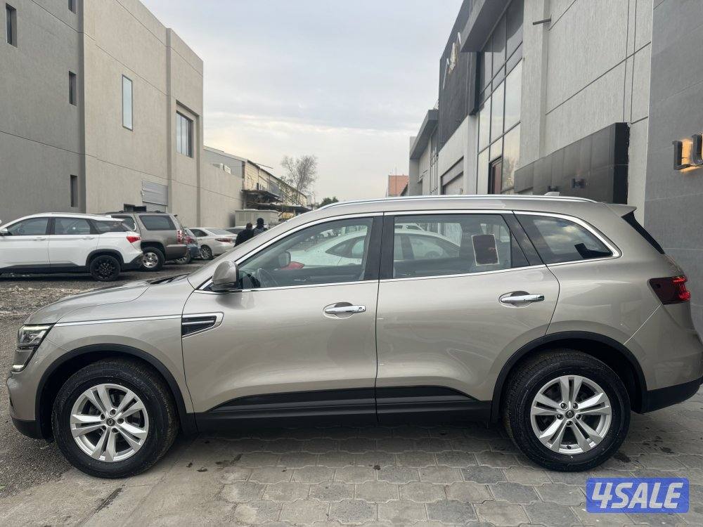 للبيع رينو كوليوس موديل 2021 بحالة الوكاله3