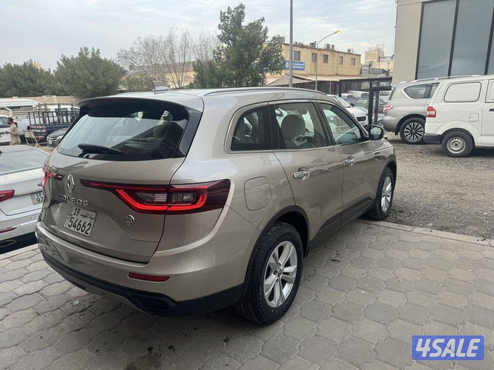 للبيع رينو كوليوس موديل 2021 بحالة الوكاله5