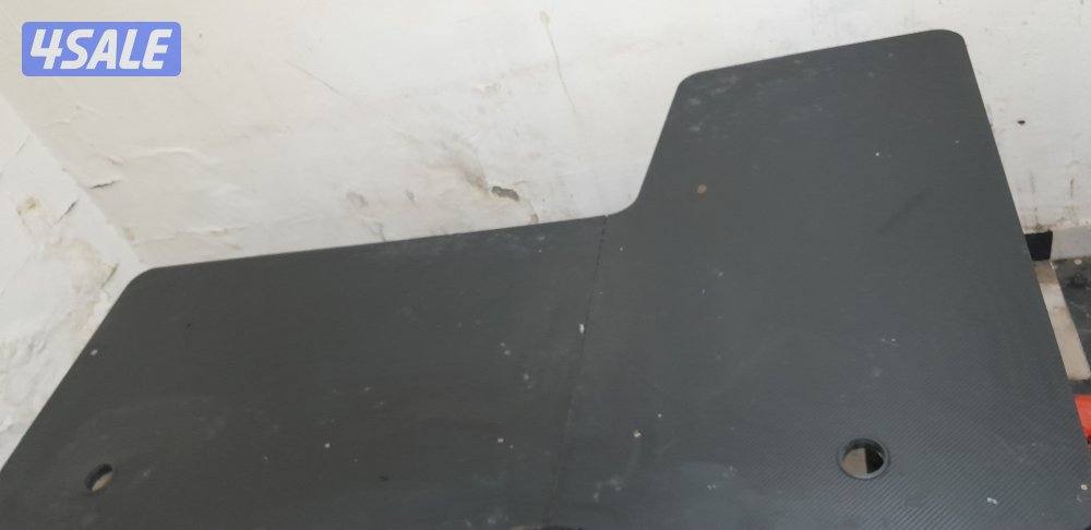 للبيع طاوله L قيمنق مستعمله شبه جديده واتساب فقط الي بدايته 5055000