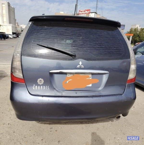 Mitsubishi Grandis 2007 for Sale1