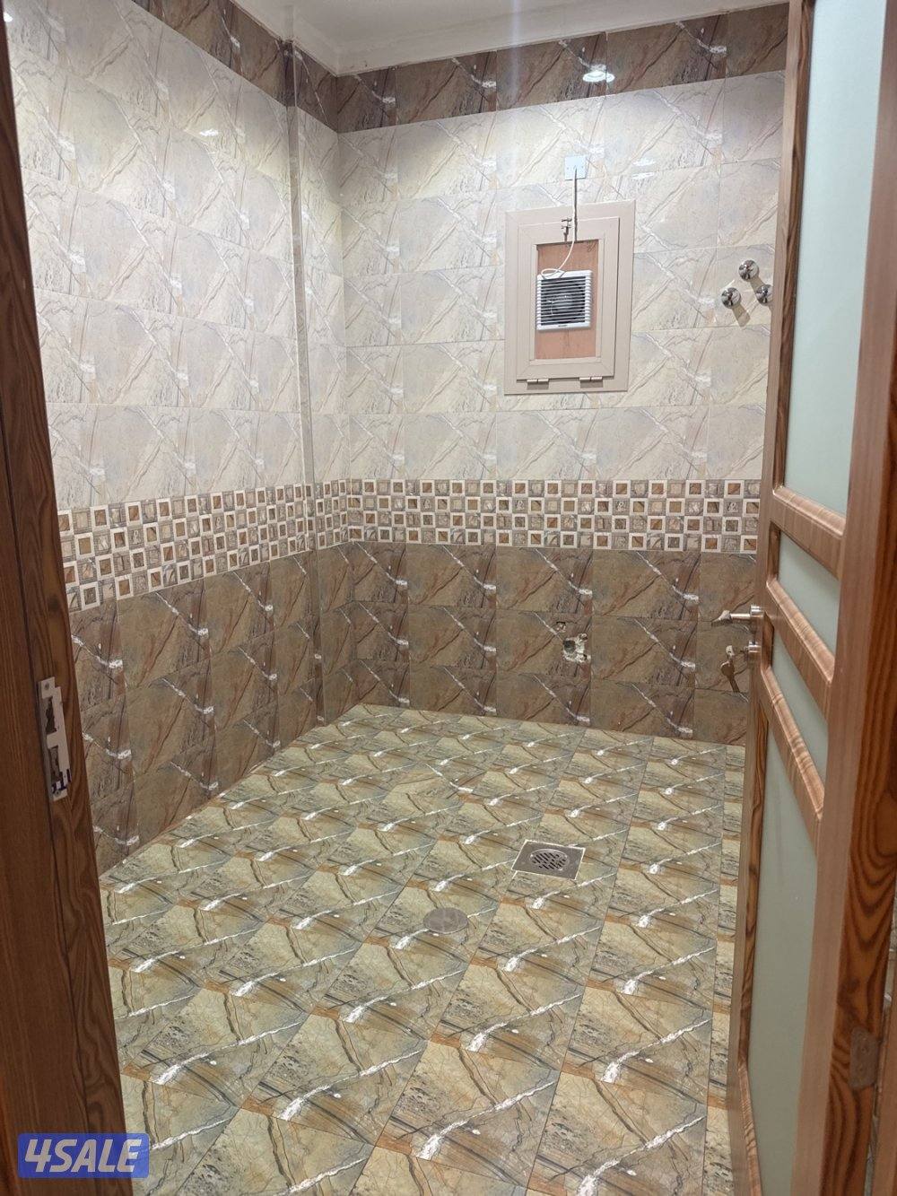 دور اول كامل جديد لم يستأجر من قبل مع مصعد3