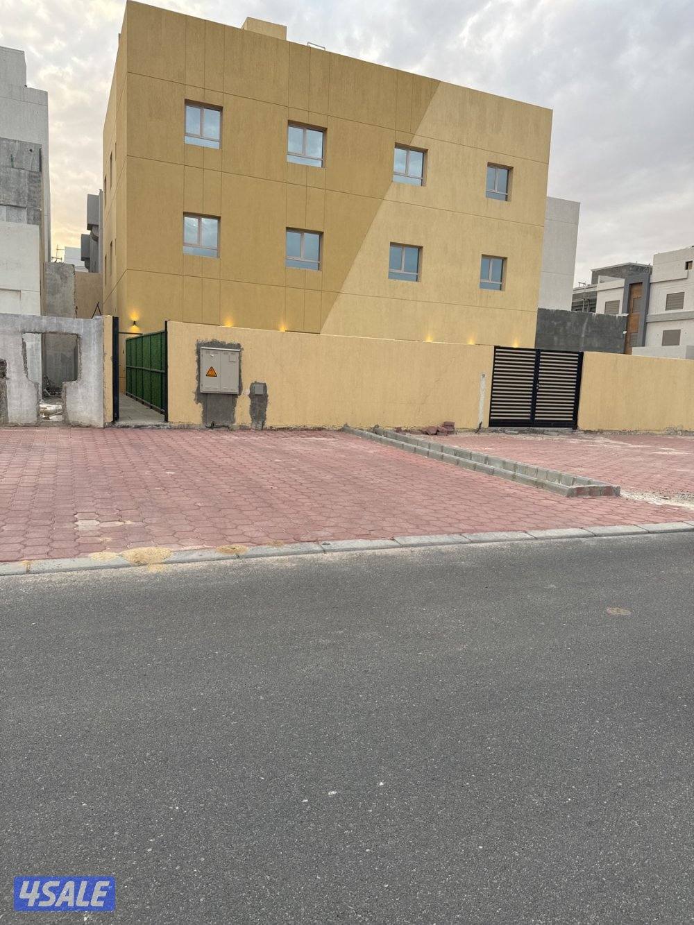 دور اول كامل جديد لم يستأجر من قبل مع مصعد14