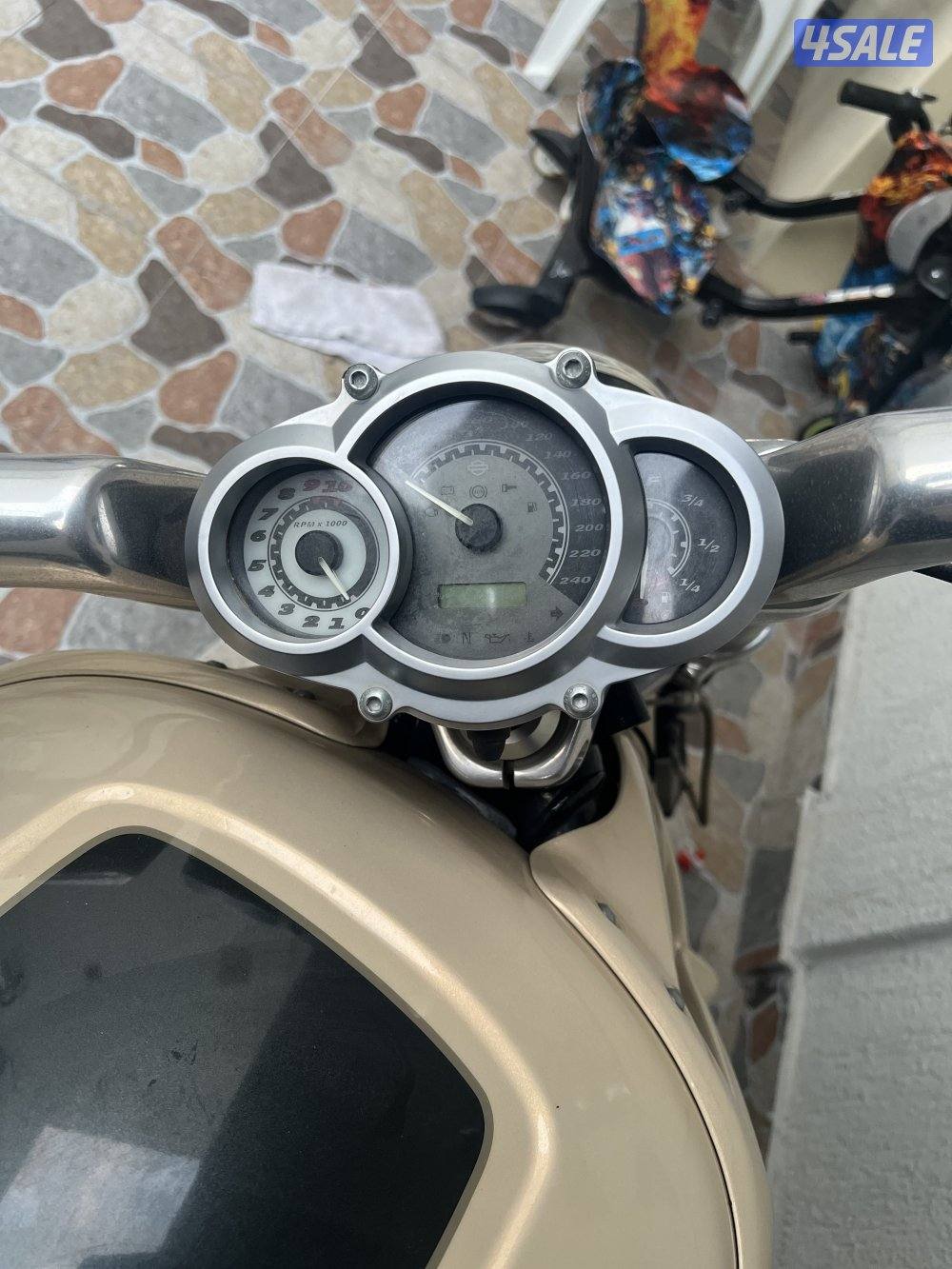 Harley v-rod muscle 2015/19000 km5