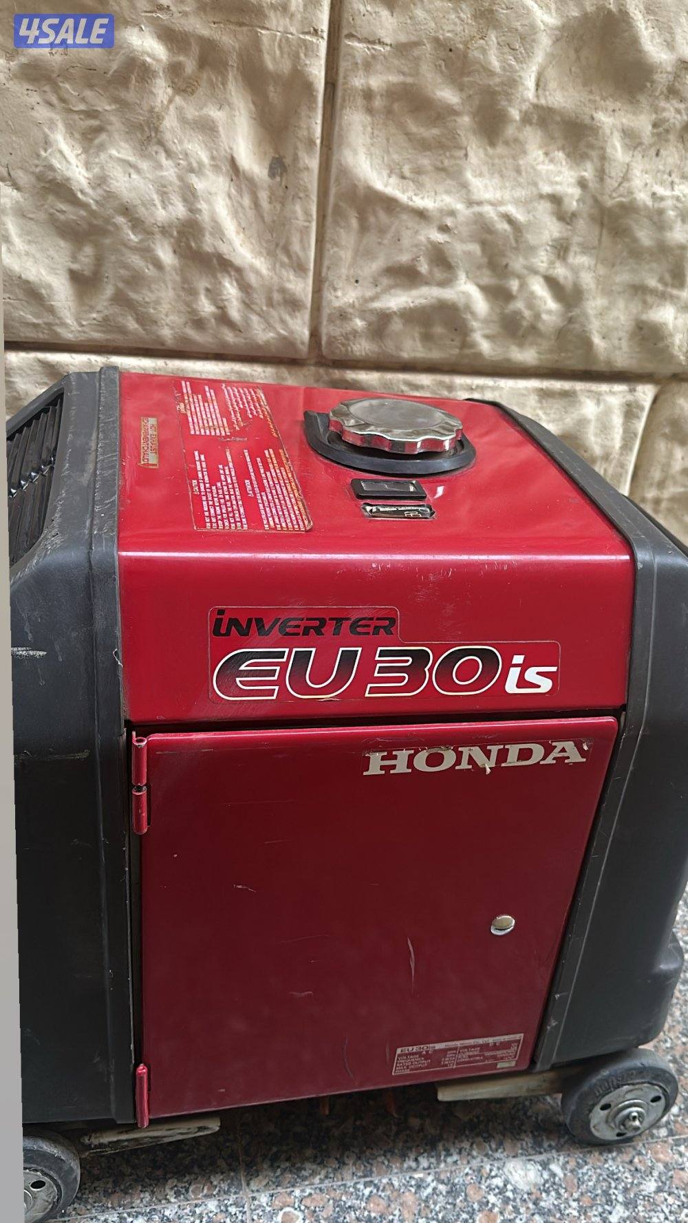 ماطورين هوندا وكالة كاتم واحد بقوة ٦٥٠٠ وواحد بقوة ٣٠٠٠ المواطير نظيفه2