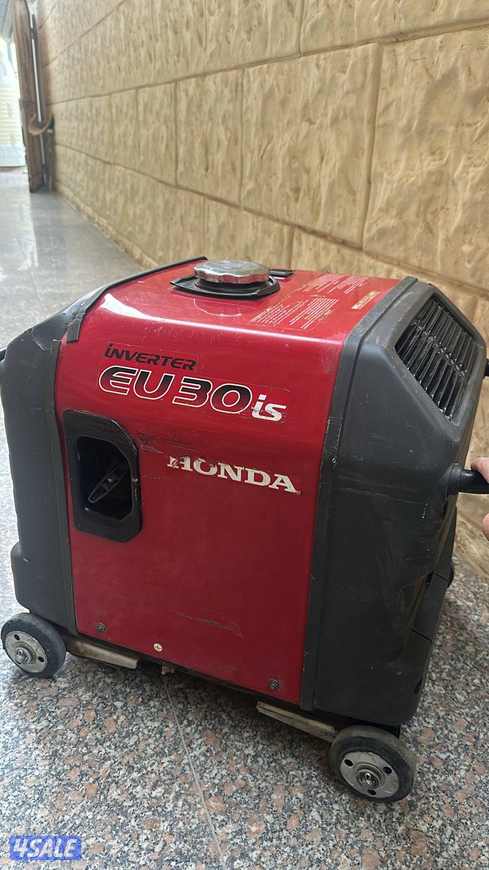 ماطورين هوندا وكالة كاتم واحد بقوة ٦٥٠٠ وواحد بقوة ٣٠٠٠ المواطير نظيفه4