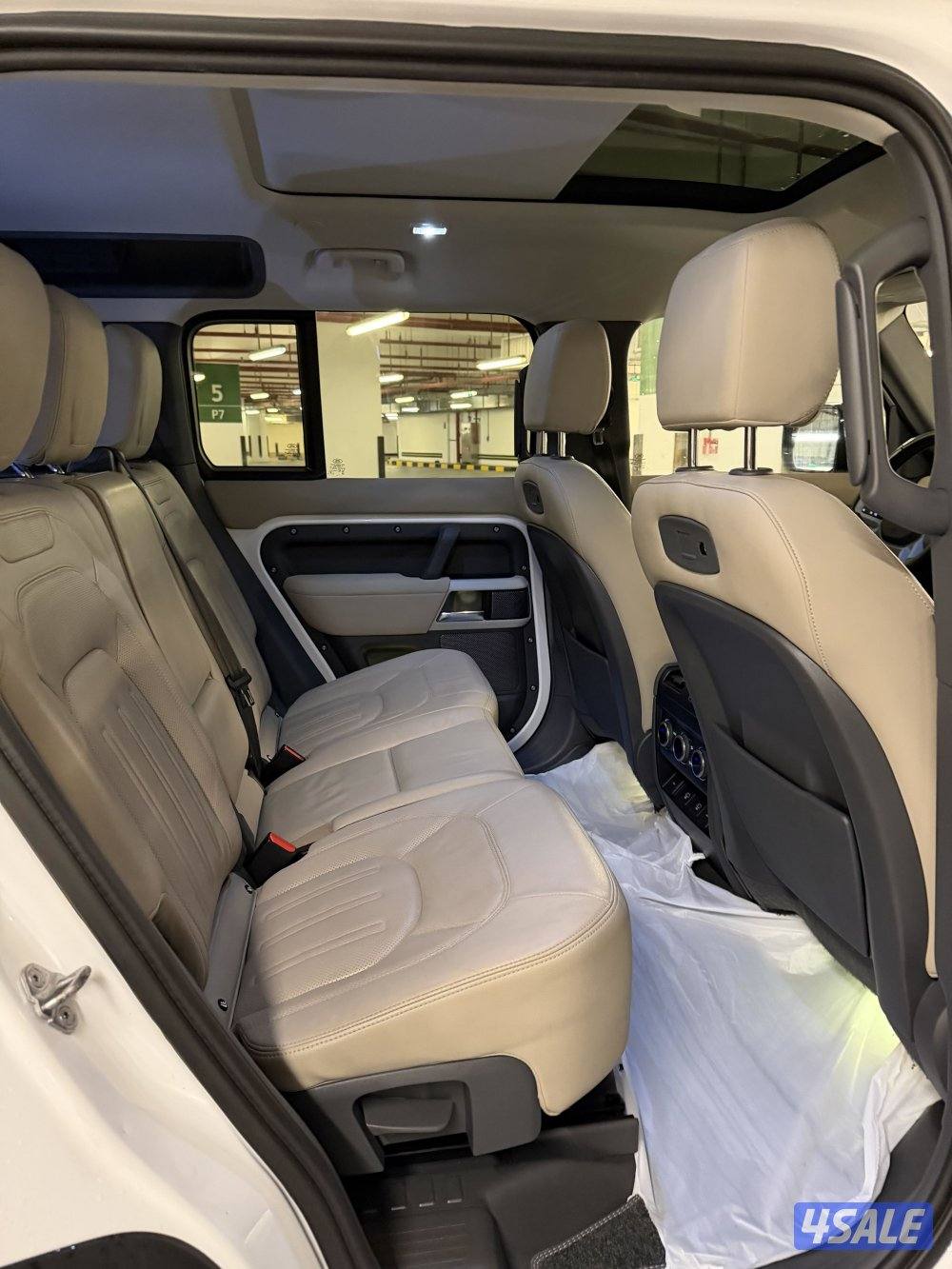 ديفندر 4 سلندر11