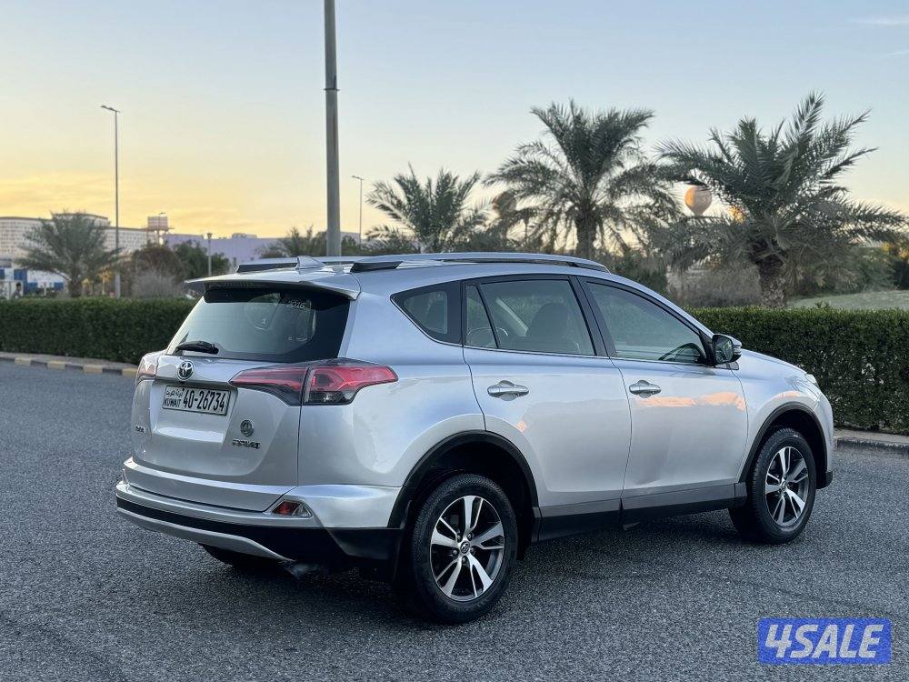 تويوتا RV4 موديل 2016 كامل المواصفات بحاله ممتازه3