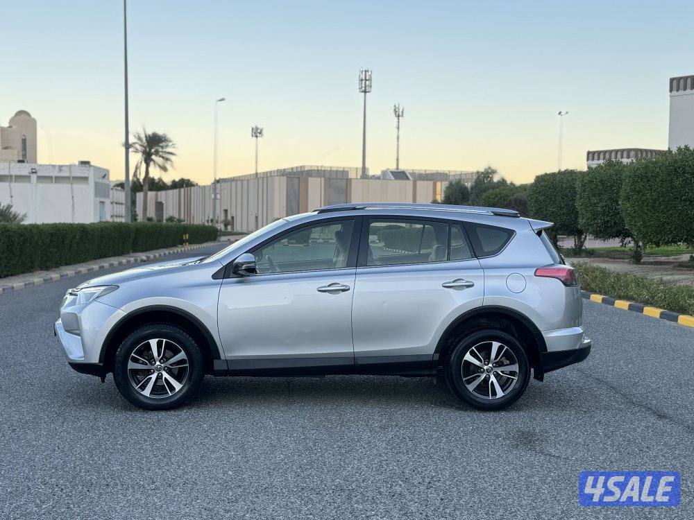 تويوتا RV4 موديل 2016 كامل المواصفات بحاله ممتازه10