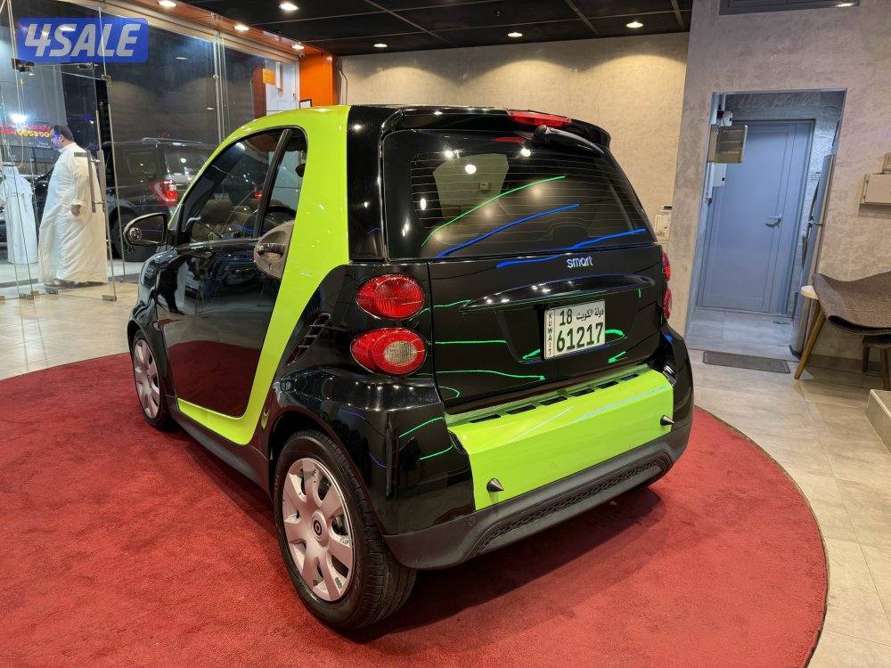 سمارت موديل 2015 عداد قليل بحاله ممتازه نقبل تثمين وبدل3