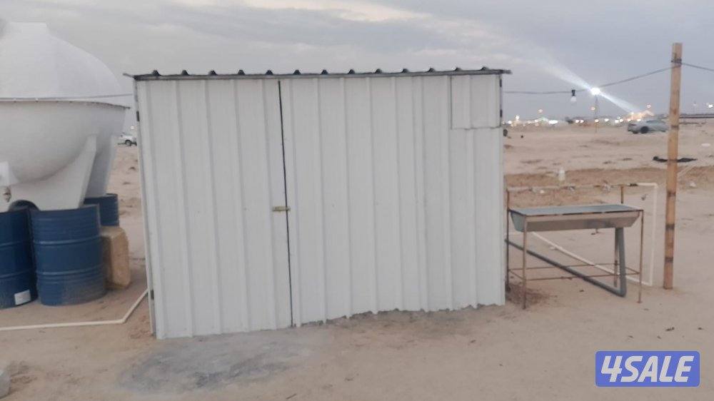 للبيع مخيم كامل و جديد صارله شهر مبني4