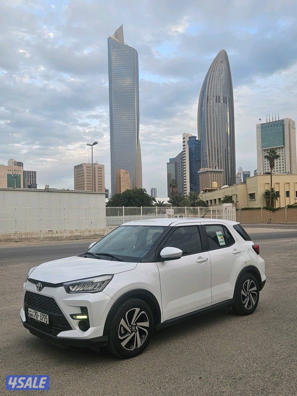 جیب تویوتا بسعر ممتاز0