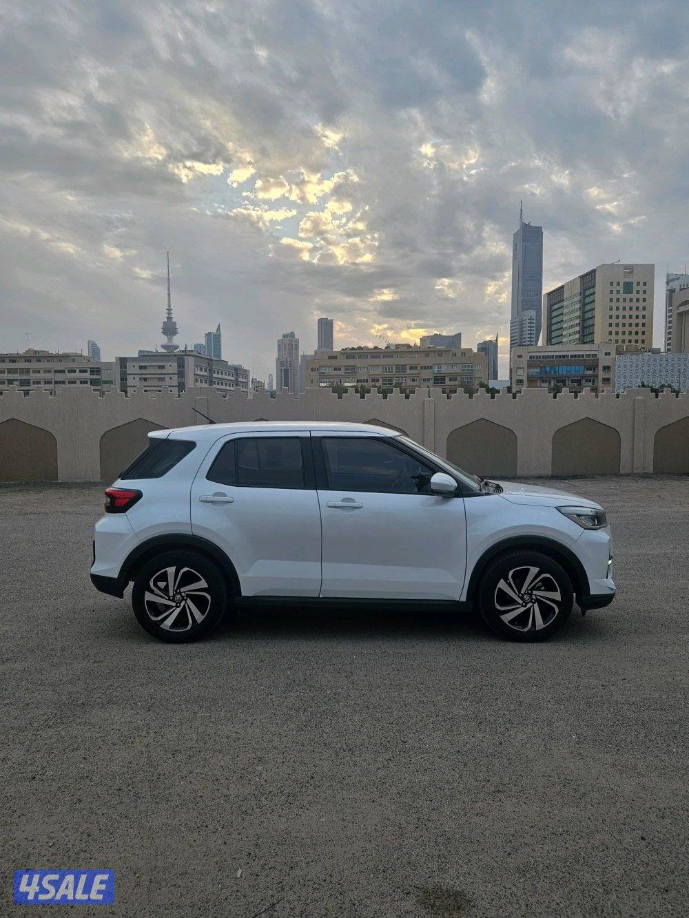 جیب تویوتا بسعر ممتاز2