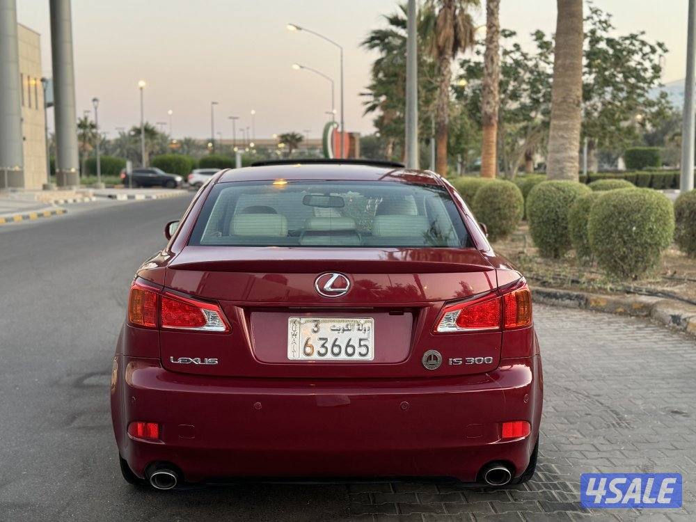 لكزس IS 300 موديل 2009 بحاله ممتازه جدا5