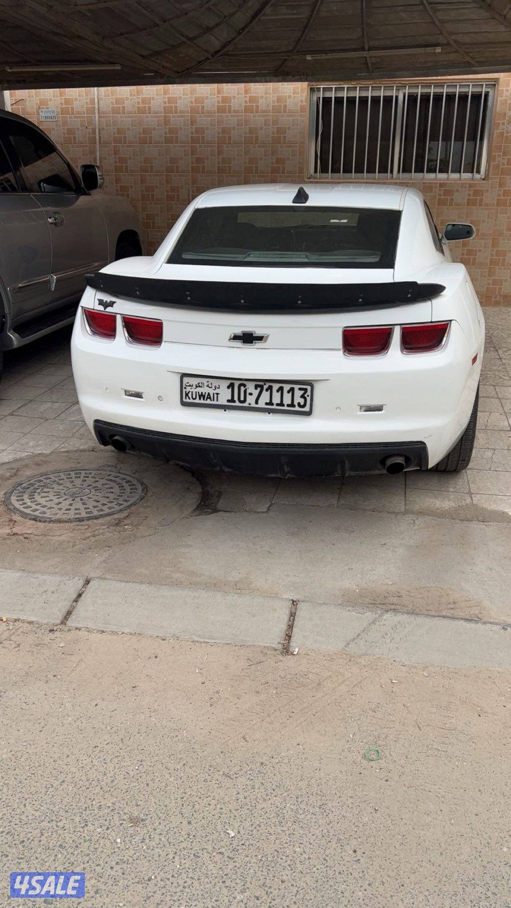 للبيع كمارو ٦ سلندر موديل٢٠١٢قير تماتيك1