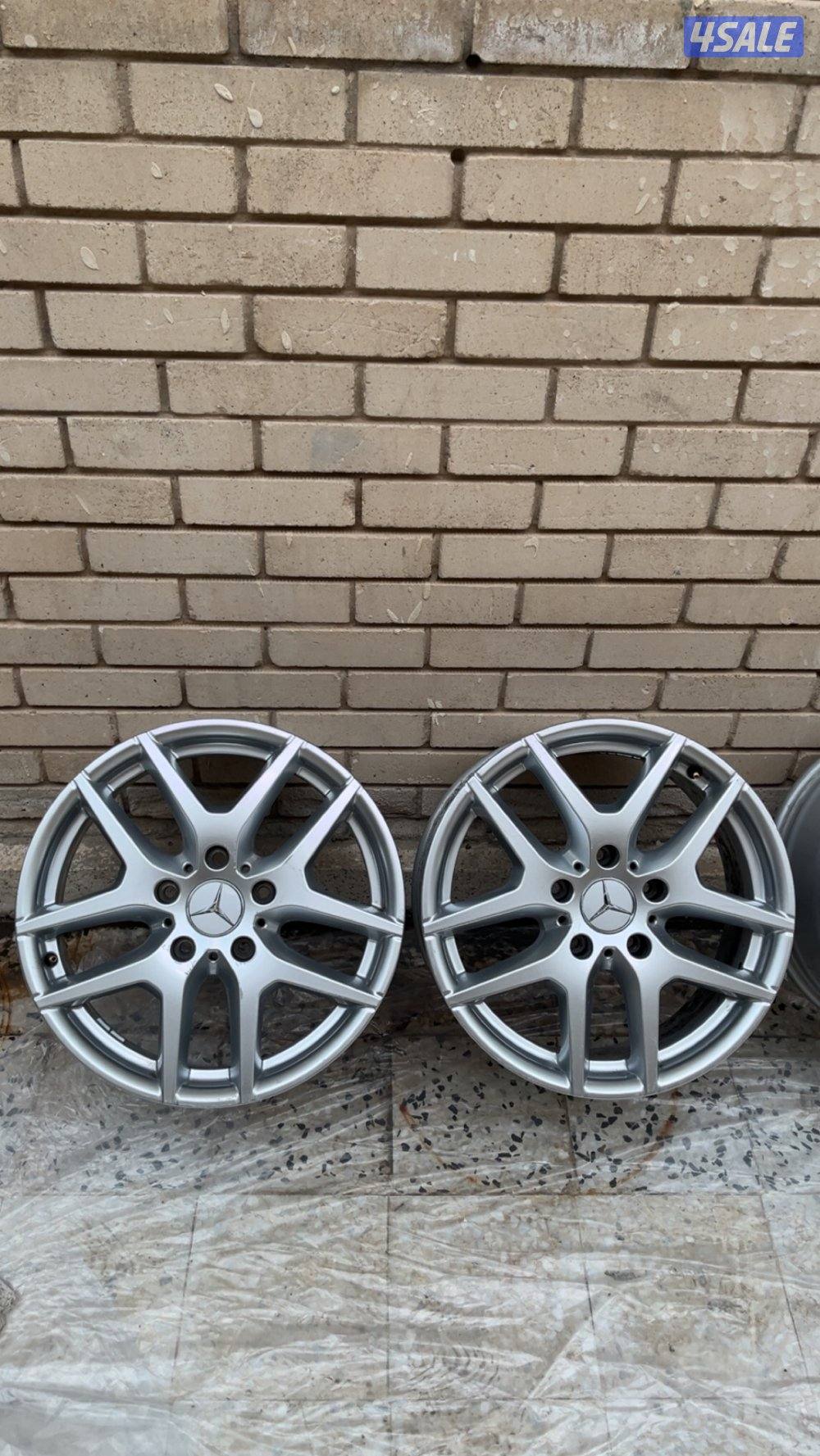 للبيع اربع رنقات جي كلاس 2019 (w463) حجم 180