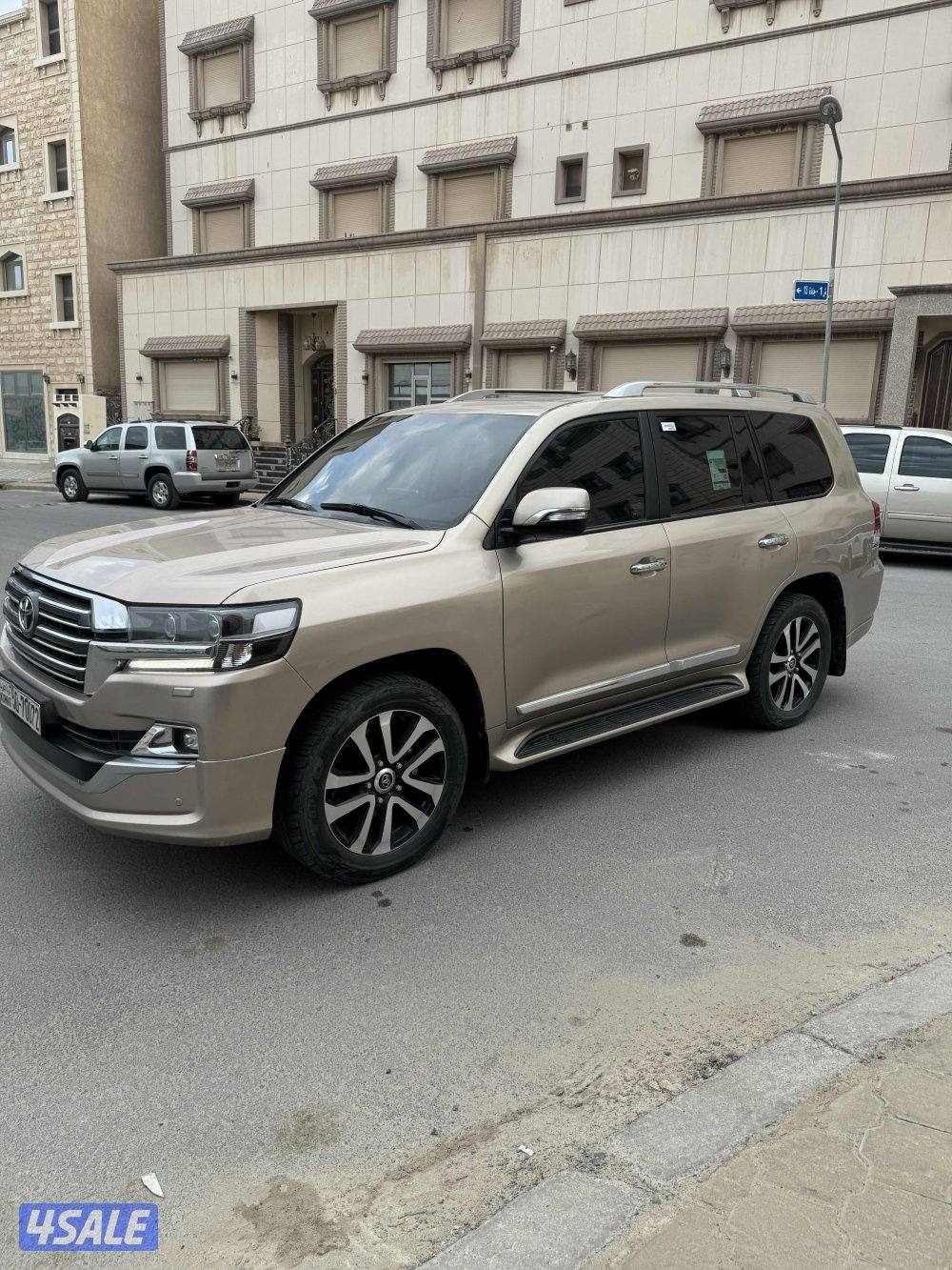 للبيع لاندكروزر قراند تورنق 20192