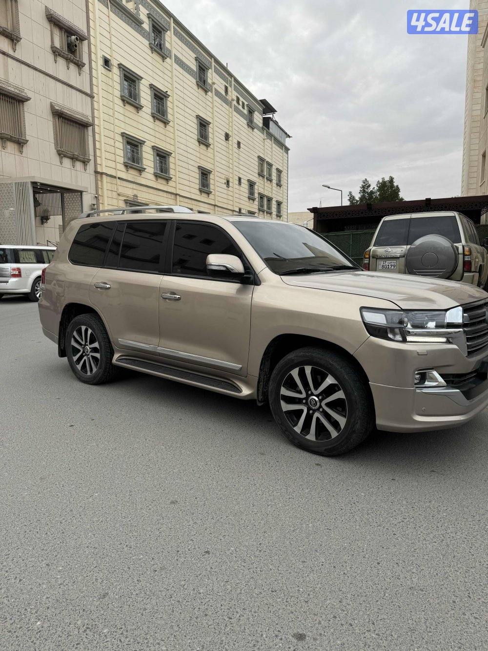 للبيع لاندكروزر قراند تورنق 20194