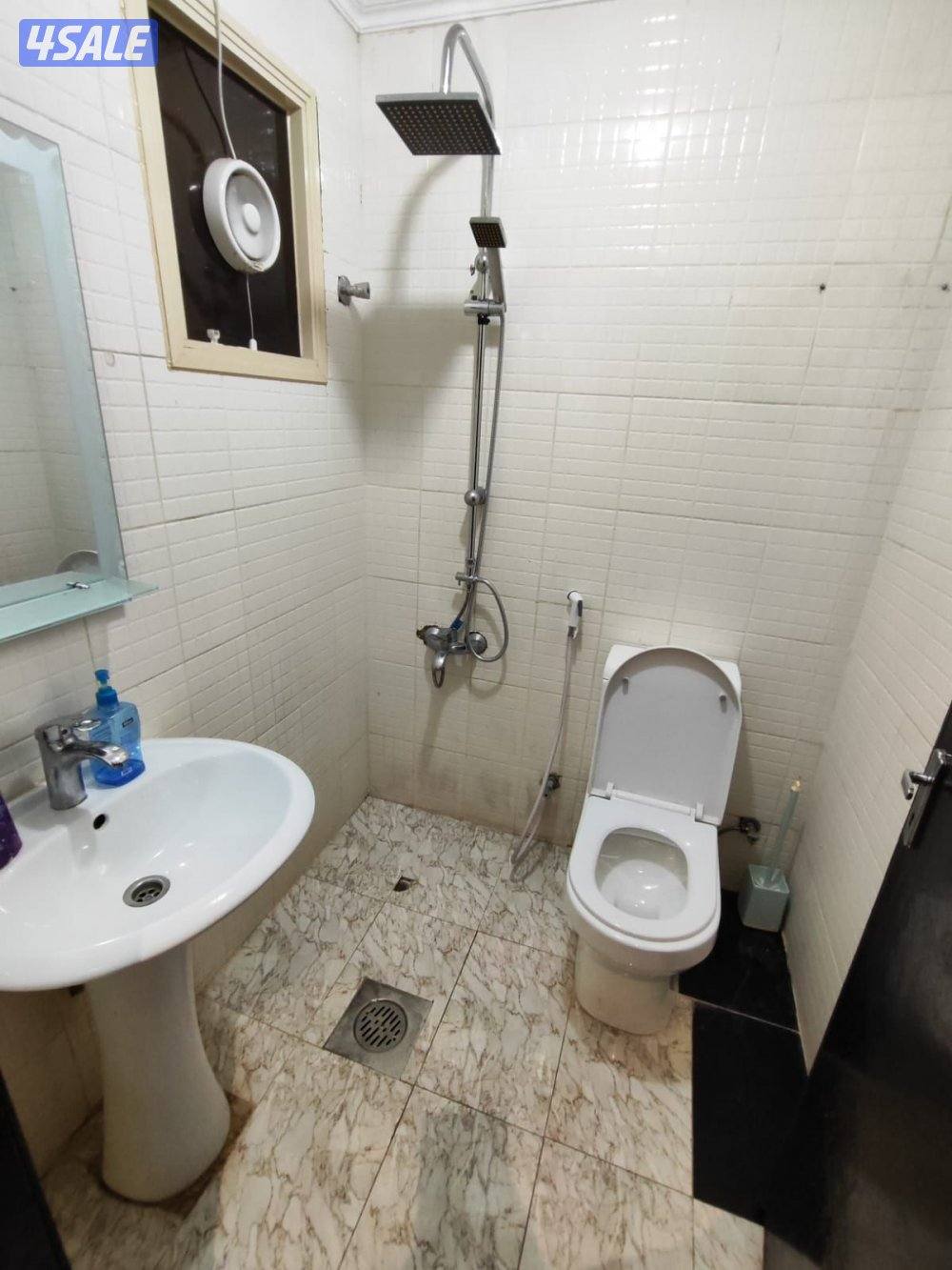 شقق خلو بسيط نفس الصور الكويتين غرفه صاله حمام مطبخ ويوجد فاضي نفس الص6