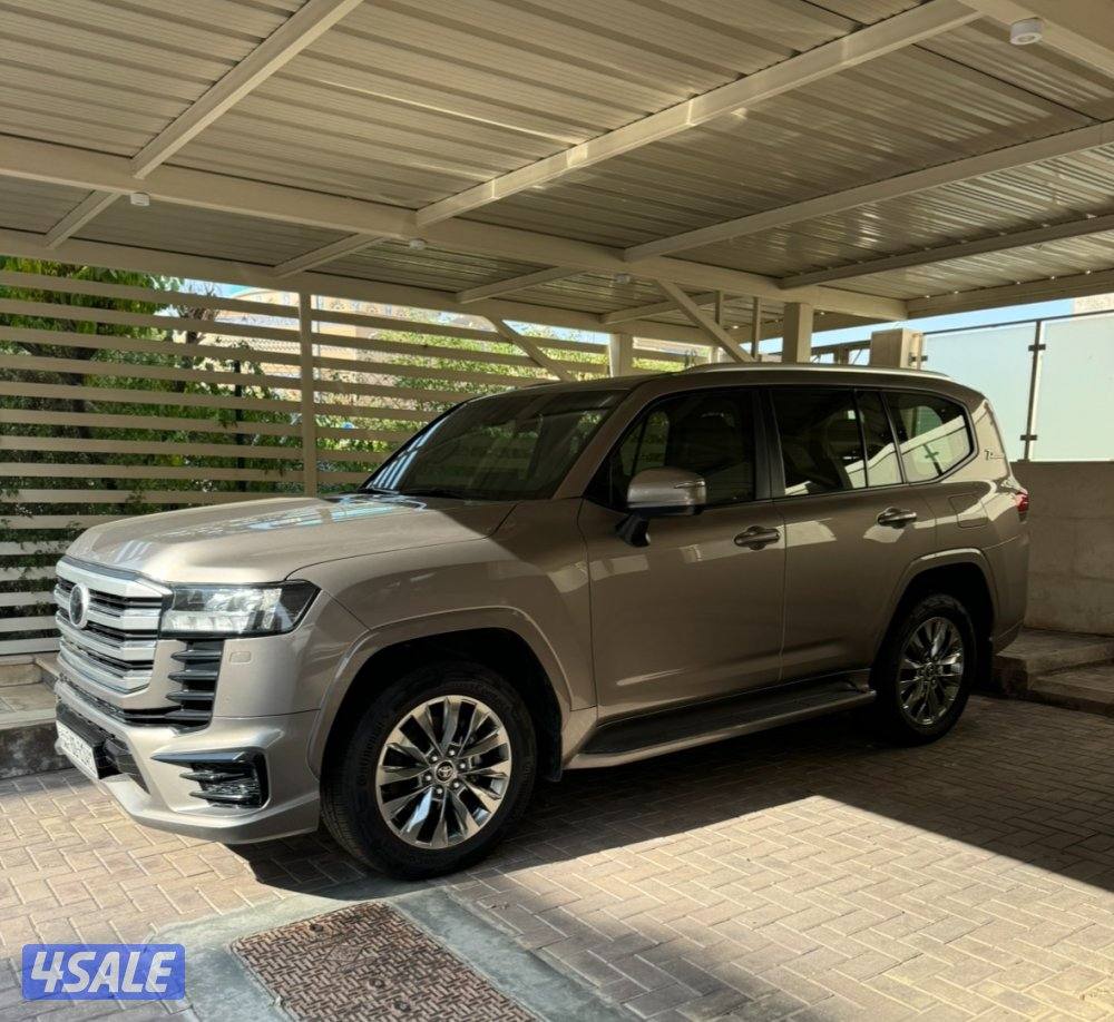 LAND CRUISER 2022 AERO S TWIN TURBO0