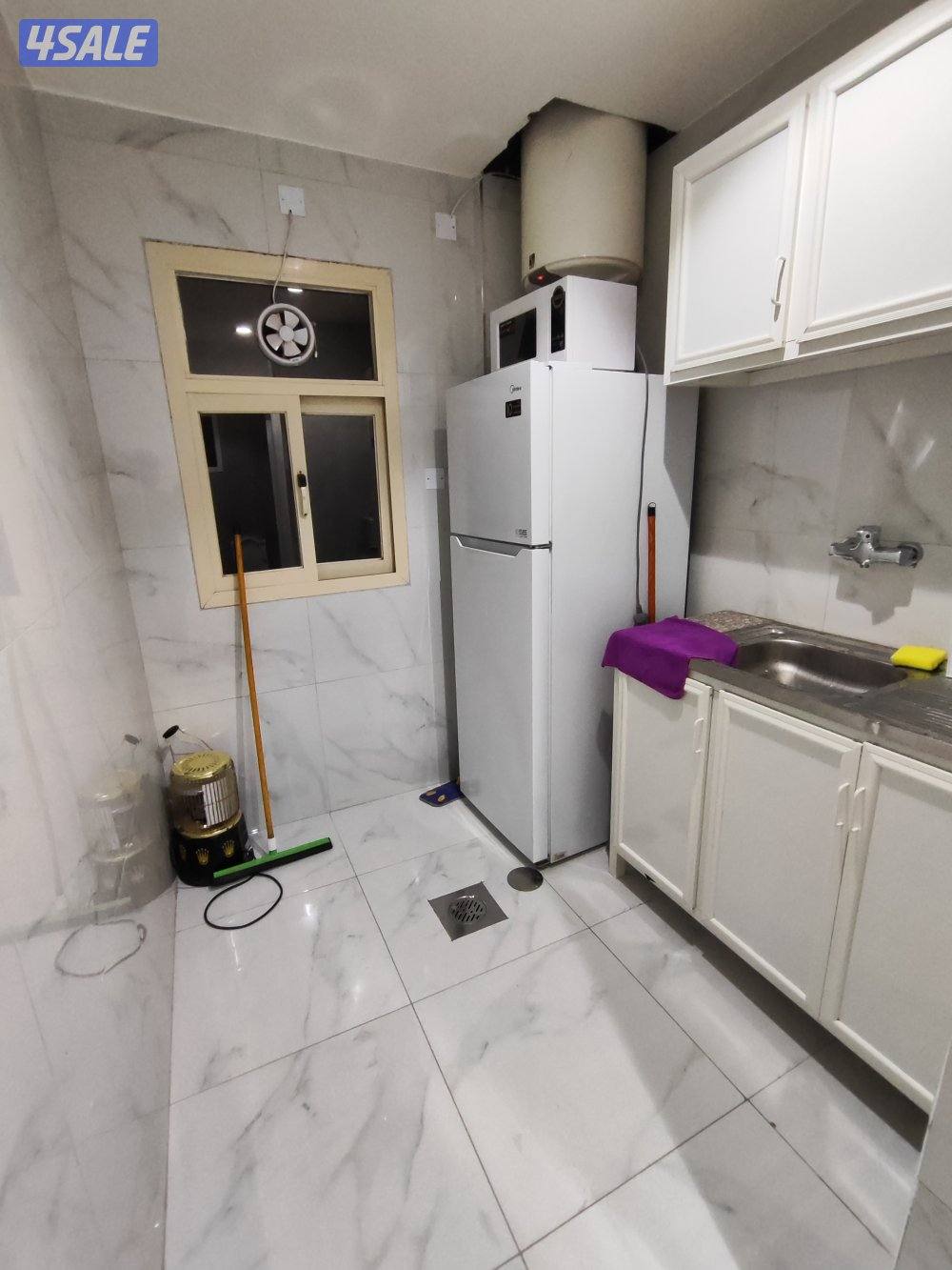 شقق لايجار حولي خلو وفاضي مساحه كبيره غرفة صاله حمام مطبخ باركن سيارات2