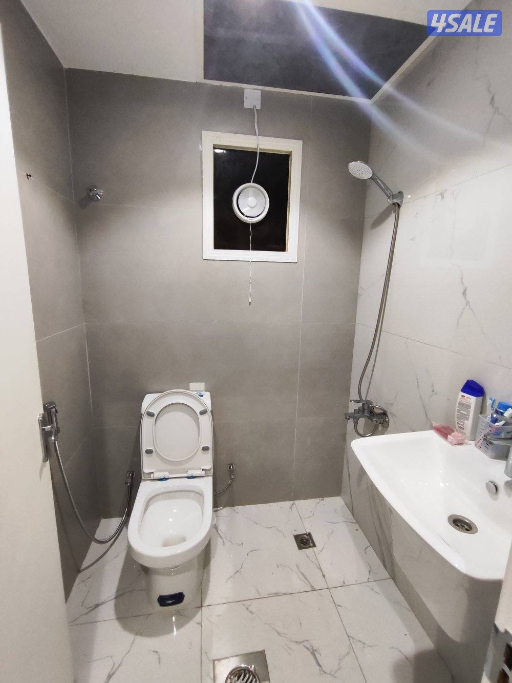 شقق لايجار حولي خلو وفاضي مساحه كبيره غرفة صاله حمام مطبخ باركن سيارات3