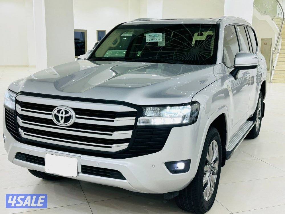 للبيع تويوتا لاندكروس K 4 GXR بدون تيربو موديل 20251