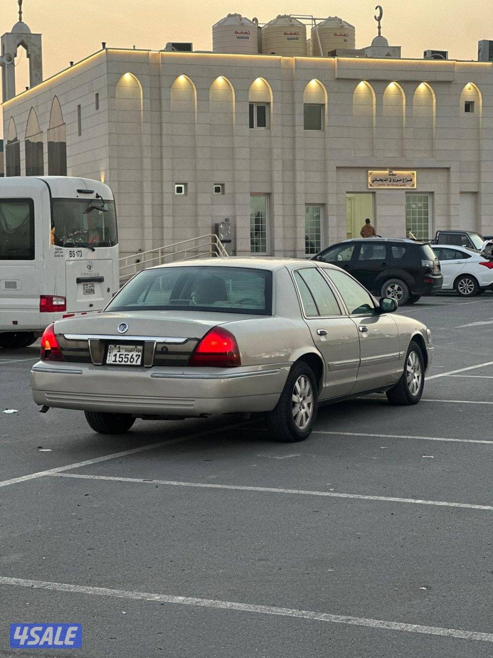 للبيع فورد جراند ماركيز 2008 نظيفه جدا2