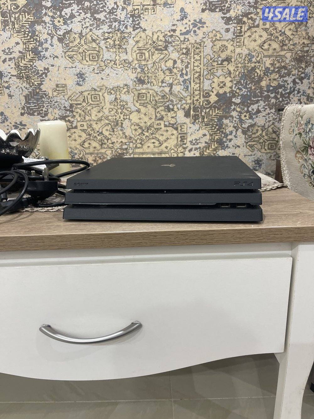 PlayStation 4 مستعمل للبيع0