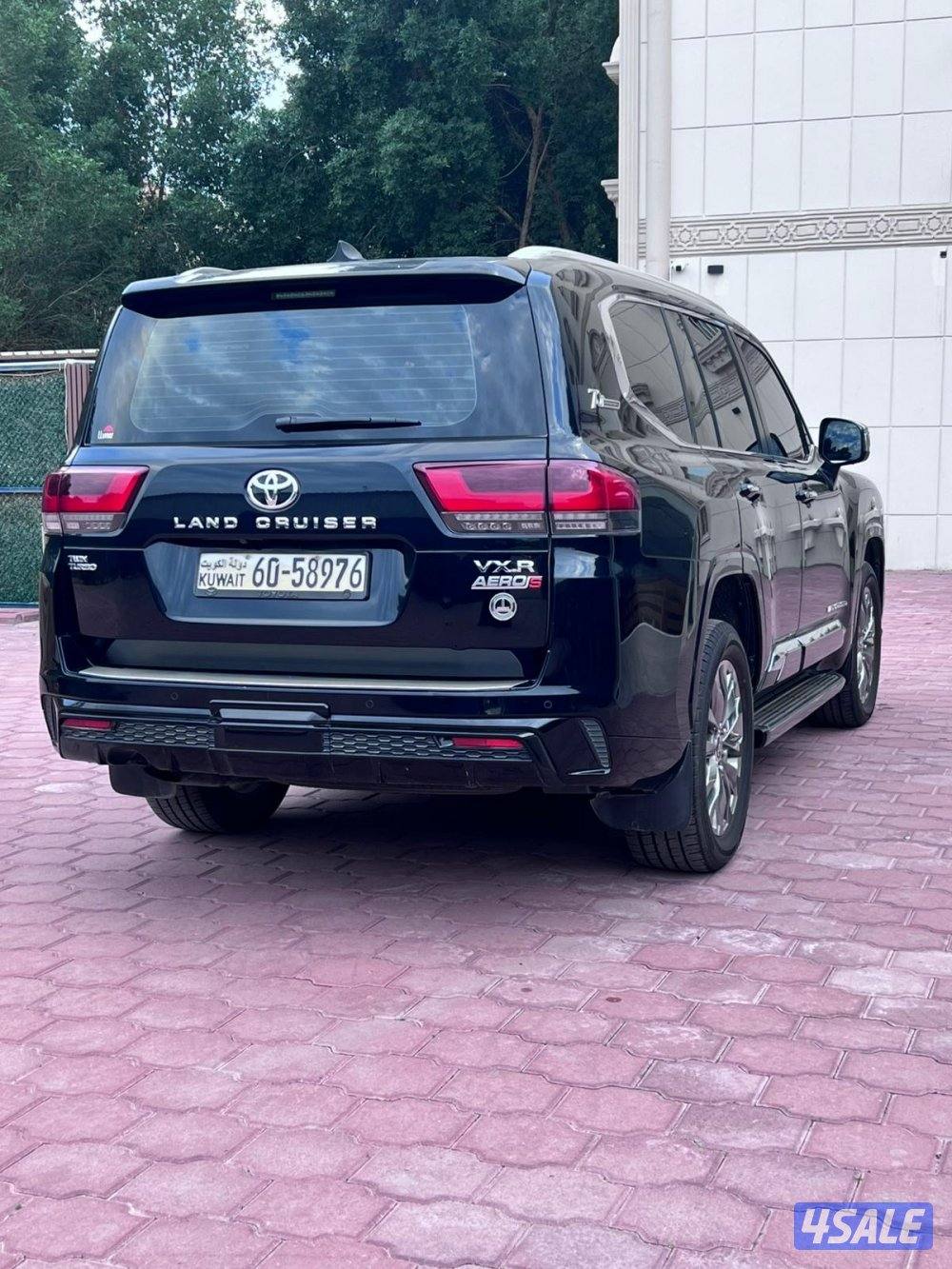 للبيع لاندكروزر VXR اعلى درجة شرط الفحص الساير ماشي1