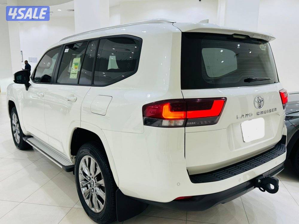 للبيع تويوتا لاندكروس K 4 GXR  بدون تيربو موديل 20253