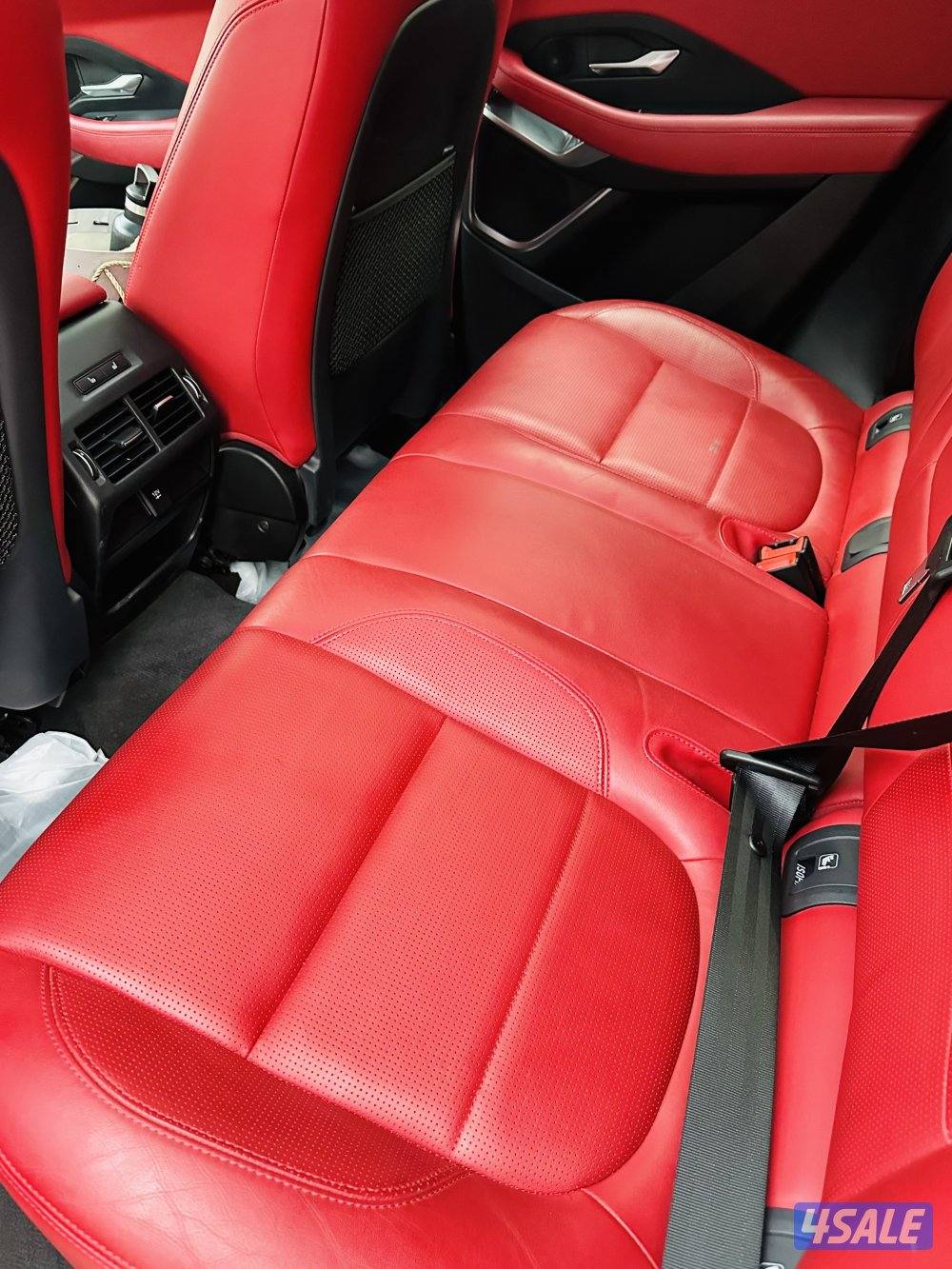 للبيع جيب جاكوار E-PACE بحاله كالجديد7