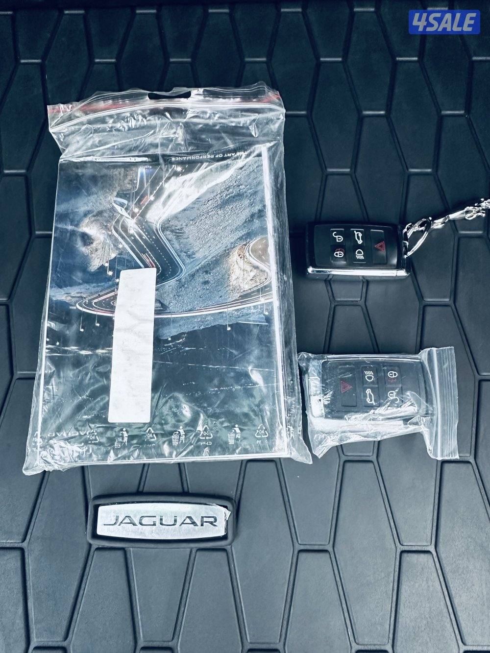 للبيع جيب جاكوار E-PACE بحاله كالجديد9