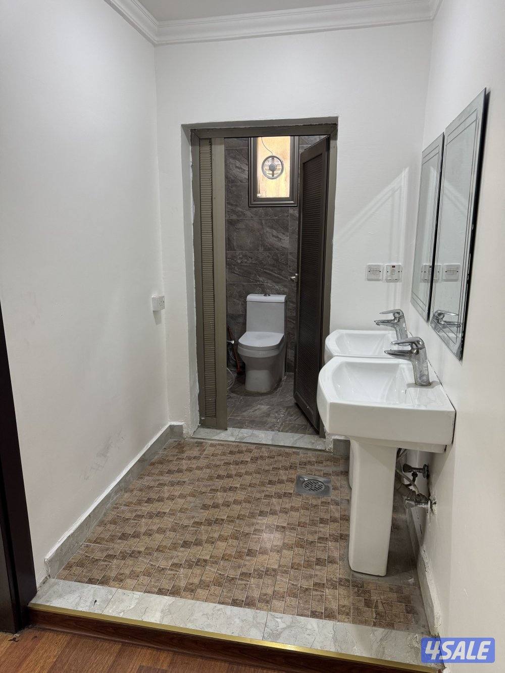 للإيجار شقة مكونة من 3 غرف وصالة وحمامين من المالك مباشرة8