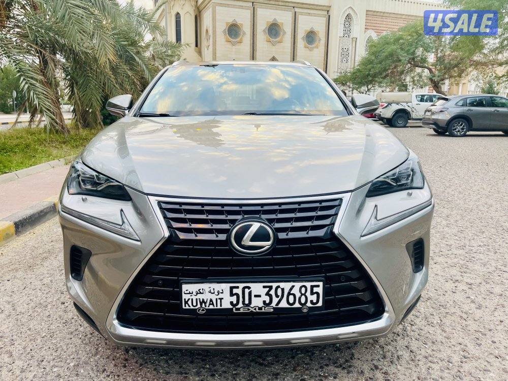 للبيع لكزس NX300 موديل 2018 لون تيتانيوم داخليه تان4