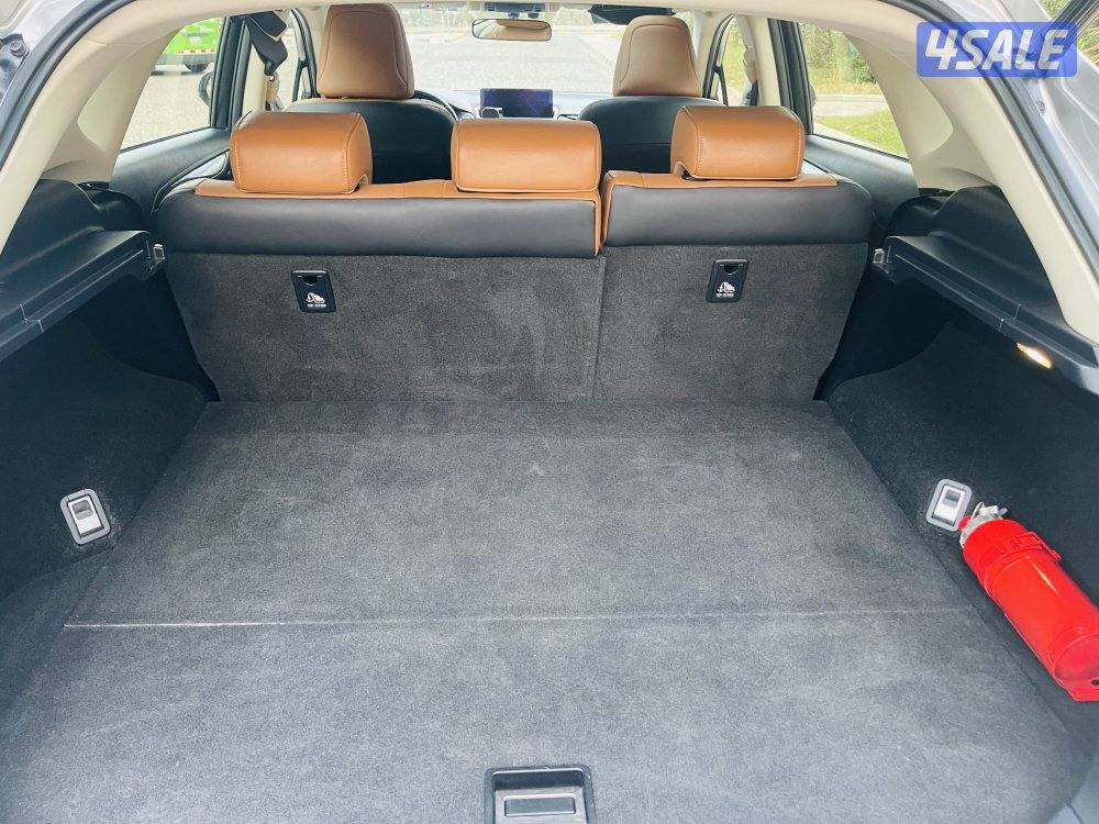 للبيع لكزس NX300 موديل 2018 لون تيتانيوم داخليه تان9