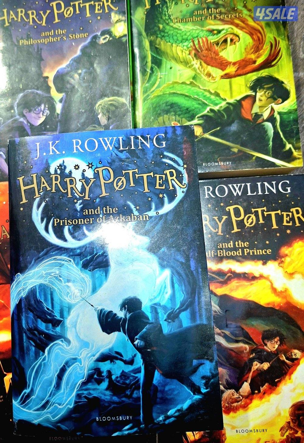 Harry potter full set + 2 free books3