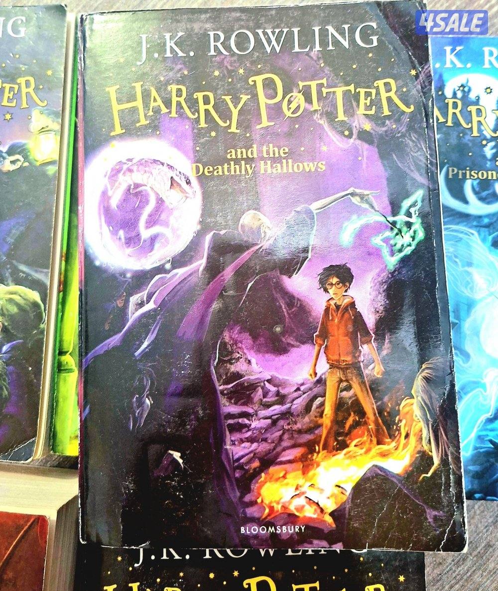 Harry potter full set + 2 free books7