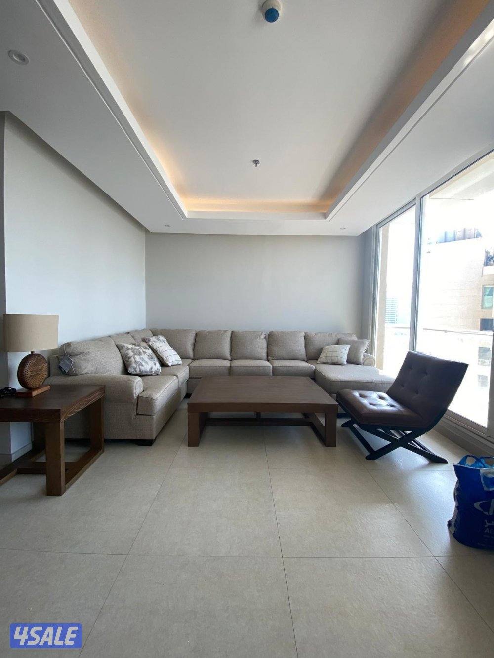 للبيع طقم جلوس شبه جديد0