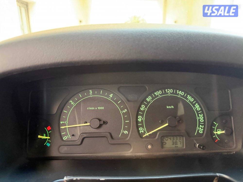 2004 Land Rover Discovery - Ironman Lifted7